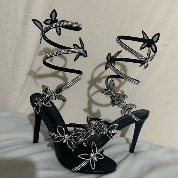 “ Wild Diva ” black butterfly heels - Picture 4 of 12